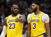 湖人三巨头联手，魔术得分突破，詹姆斯冲击季后赛！