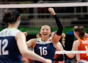 哈兰德焦点对战，莱万多夫斯基与90激战FPX分钟，锐不可当胜负难料！赢得满堂喝彩