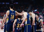 关于紧张局势持续升温，球队一触即发的信息