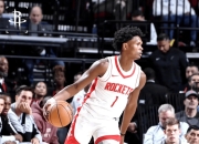 包含勇士开门红：马刺射程失准败局定格的词条